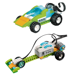 Carrera bibliotecaria de dragsters (Día del Libro Infantil y Juvenil)