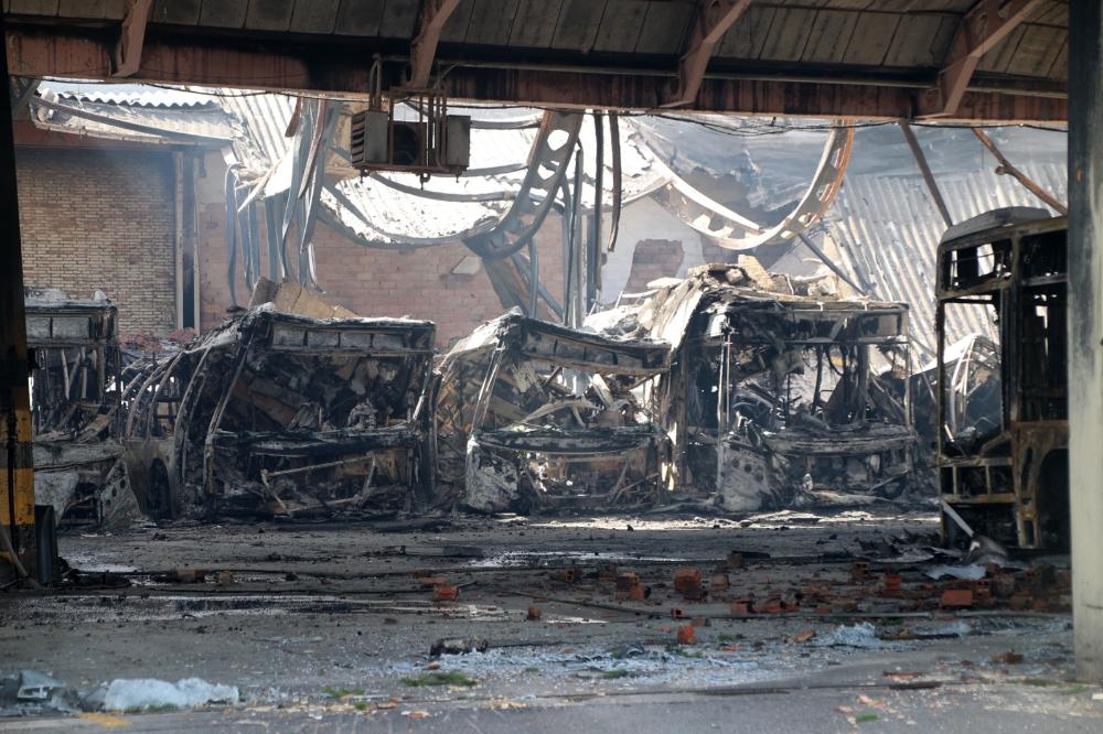 Imagen Incendio en las cocheras municipales: replanificación de horarios
