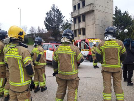 Imagen 24/01/23 El parque de Bomberos de Burgos incorpora dos nuevos vehículos de apoyo