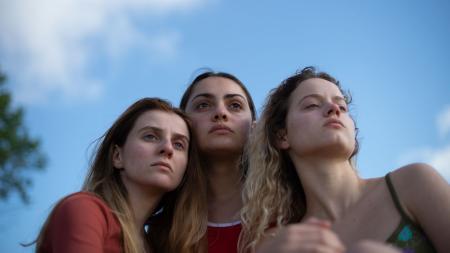 La colline ou rugissent les lionnes (Cine francés en V.O.S.)