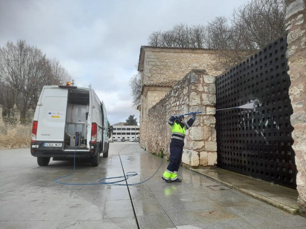 Imagen Limpieza de pintadas en propiedad privada