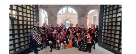 Música. Cuarentuna Universitaria de Burgos: ”Canciones de tuna que no se olvidan”.